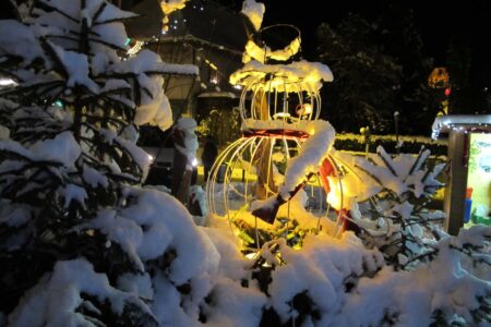 201012-001_marche-noel-saint-amarin_bonhomme-neige_copyright-g-mura